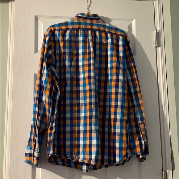 Old navy plaid button up shirt - Picture 2 of 3